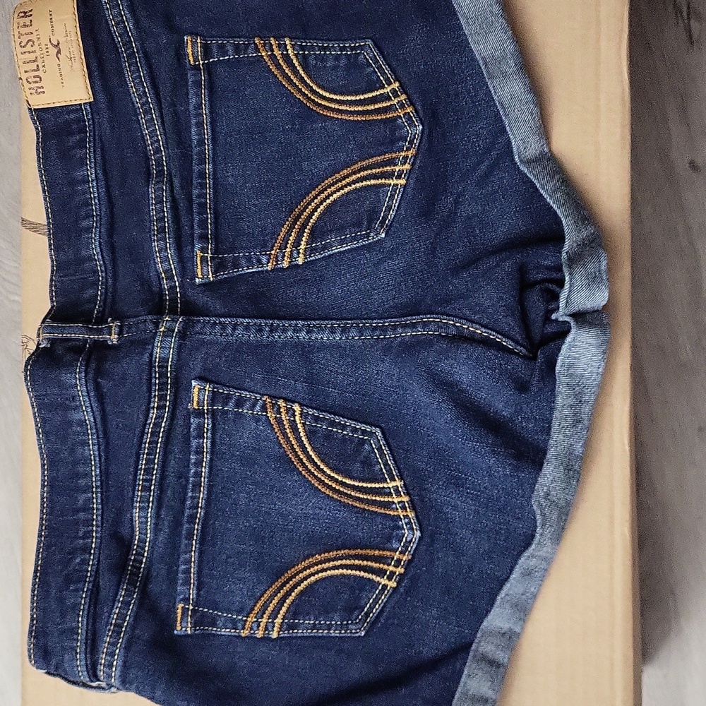 Hollister Women's Dark Blue Jean Shorts - Picture 3 of 5